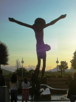 Medjugorje - Christusstaue aus der das Sekrtet tropft